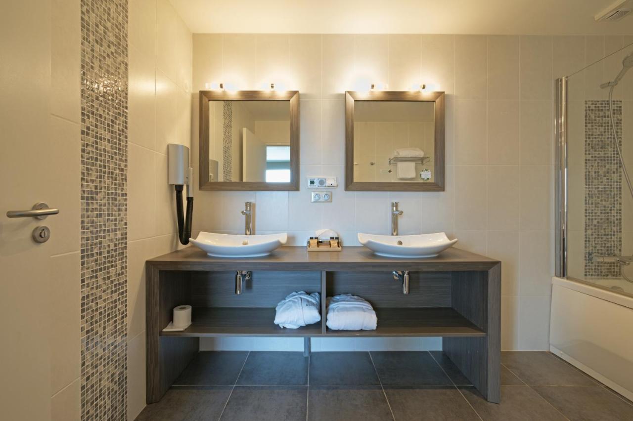 Les Suites - Konine 4 - Hotel & Bar & Restaurant 몽세우레마인즈 외부 사진