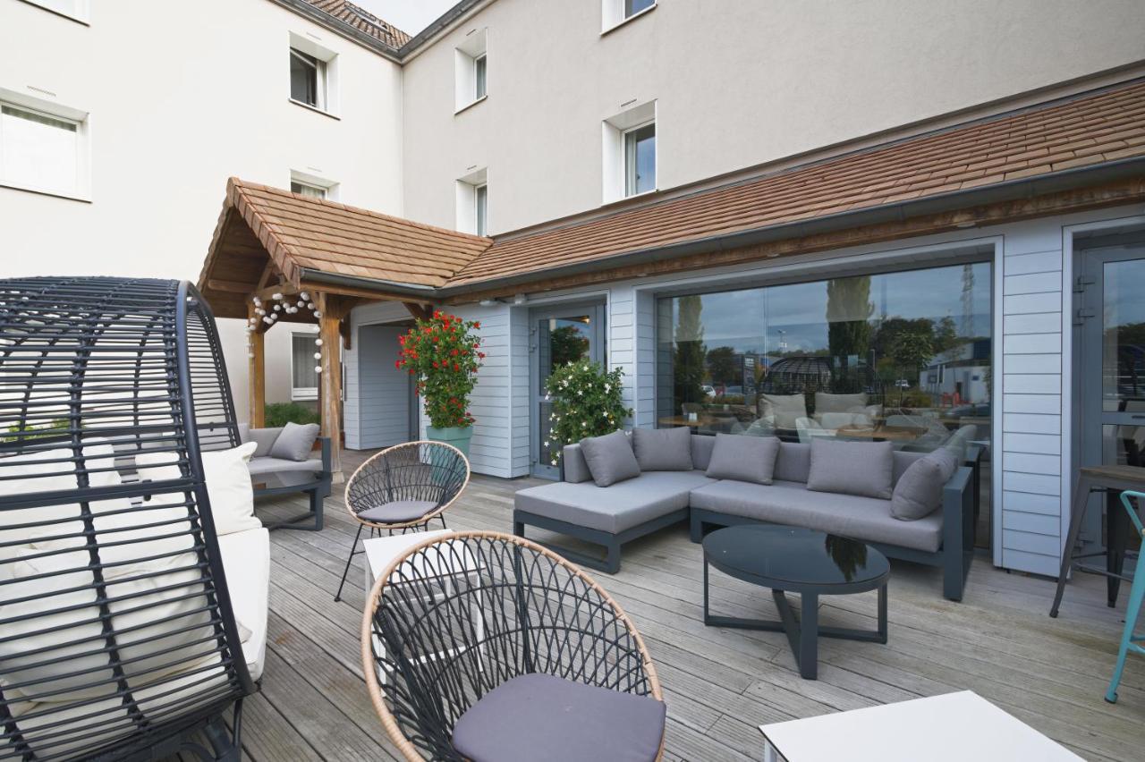 Les Suites - Konine 4 - Hotel & Bar & Restaurant 몽세우레마인즈 외부 사진