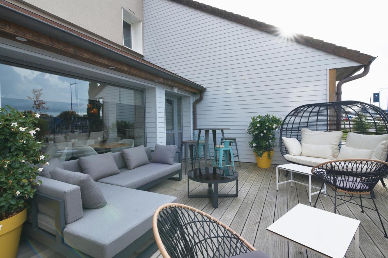 Les Suites - Konine 4 - Hotel & Bar & Restaurant 몽세우레마인즈 외부 사진